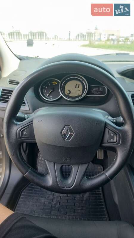 Универсал Renault Megane 2011 в Львове фото 20 Универсал Renault Megane 2011 в Львове