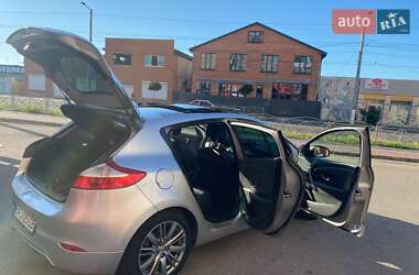 Хэтчбек Renault Megane 2013 в 