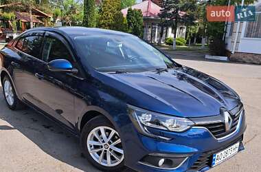 Седан Renault Megane 2017 в Хусті