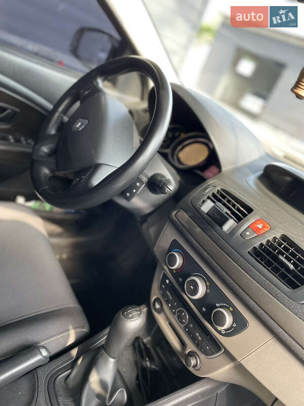 Універсал Renault Megane 2009 в Кам'янському