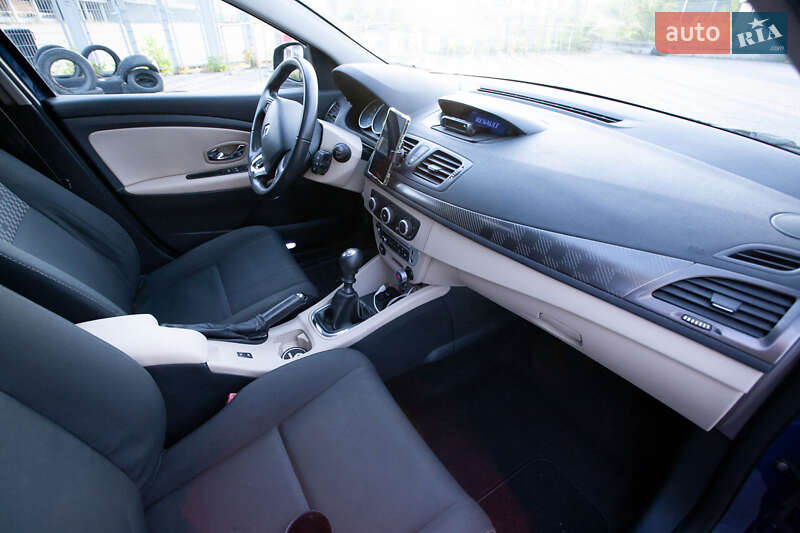 Универсал Renault Megane 2012 в Львове фото 32 Универсал Renault Megane 2012 в Львове