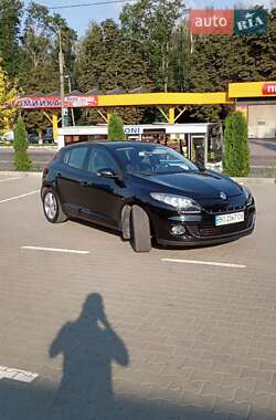 Хэтчбек Renault Megane 2012 в 