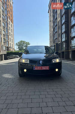 Хэтчбек Renault Megane 2007 в 