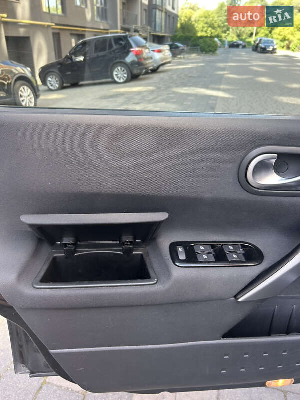 Хэтчбек Renault Megane 2007 в Ивано-Франковске фото 22 Хэтчбек Renault Megane 2007 в Ивано-Франковске