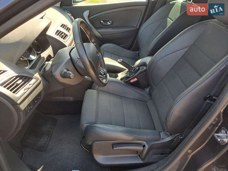 Універсал Renault Megane 2013 в Дніпрі фото 14 Універсал Renault Megane 2013 в Дніпрі