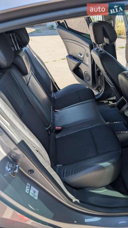 Хетчбек Renault Megane 2009 в Дніпрі