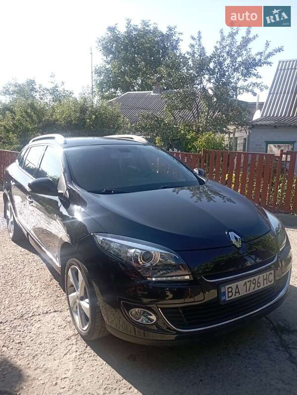 Универсал Renault Megane 2012 в Петрове фото 35 Универсал Renault Megane 2012 в Петрове