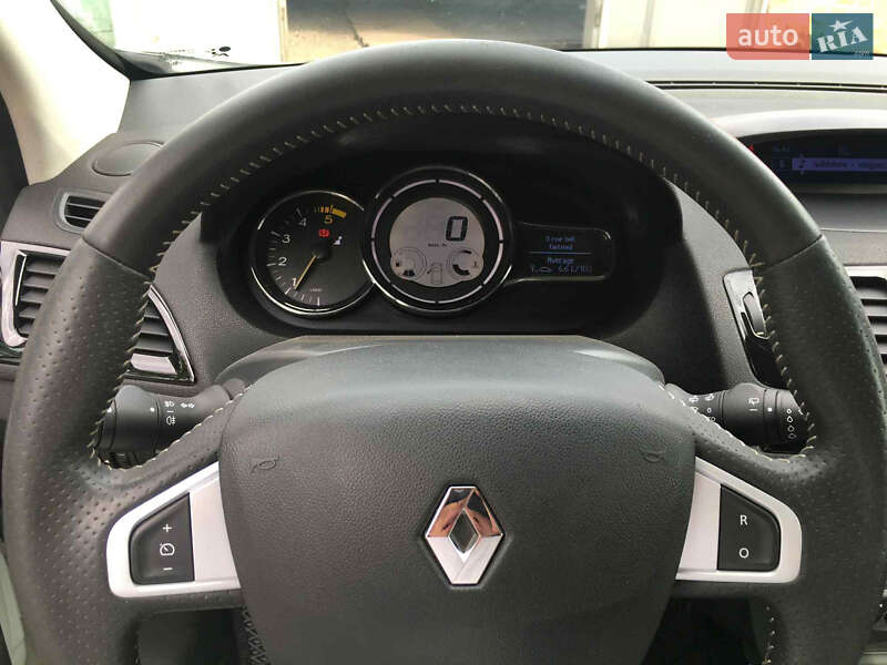 Универсал Renault Megane 2011 в Карловке