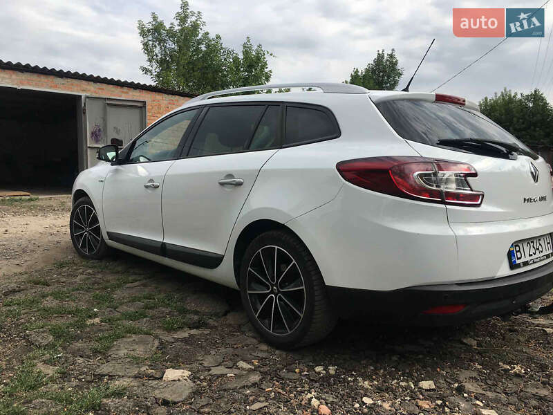 Универсал Renault Megane 2011 в Карловке