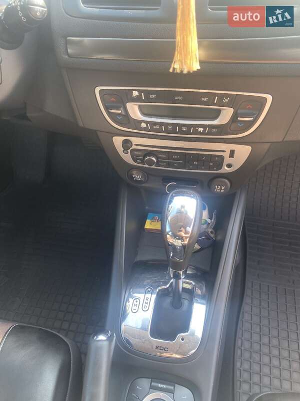 Универсал Renault Megane 2013 в Городке