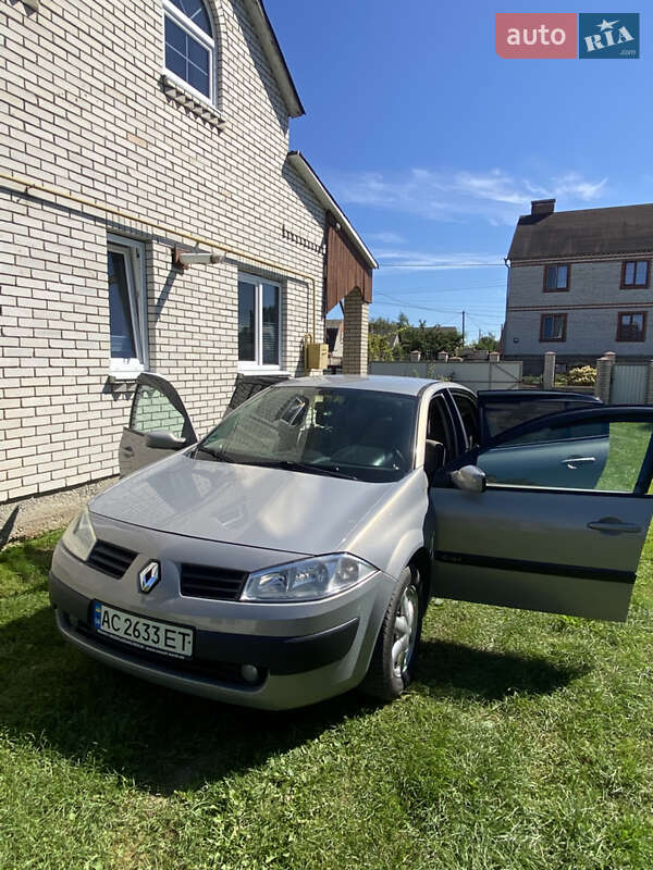 Седан Renault Megane 2004 в Ратному фото Седан Renault Megane 2004 в Ратному