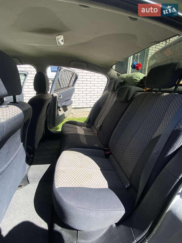 Седан Renault Megane 2004 в Ратному фото 11 Седан Renault Megane 2004 в Ратному