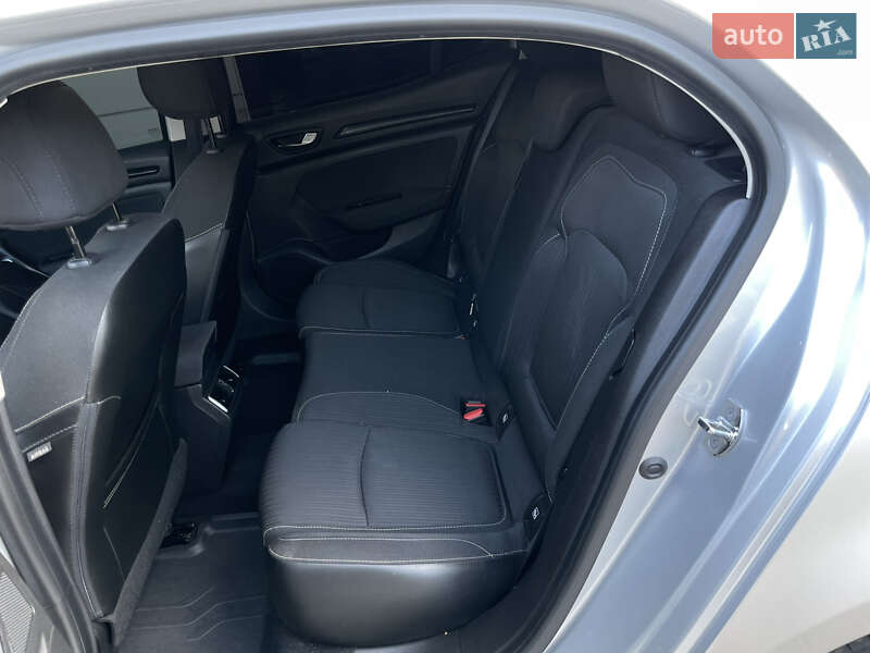 Хэтчбек Renault Megane 2016 в Бердичеве фото 27 Хэтчбек Renault Megane 2016 в Бердичеве