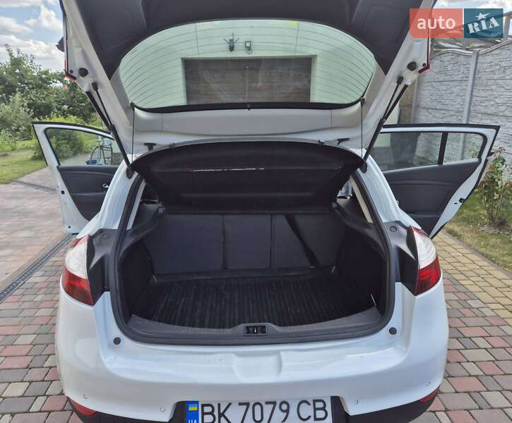 Хэтчбек Renault Megane 2015 в Ровно