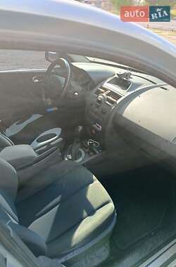 Универсал Renault Megane 2004 в  фото 8 Универсал Renault Megane 2004 в