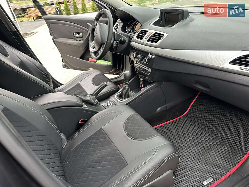 Універсал Renault Megane 2010 в Новоархангельську фото 11 Універсал Renault Megane 2010 в Новоархангельську