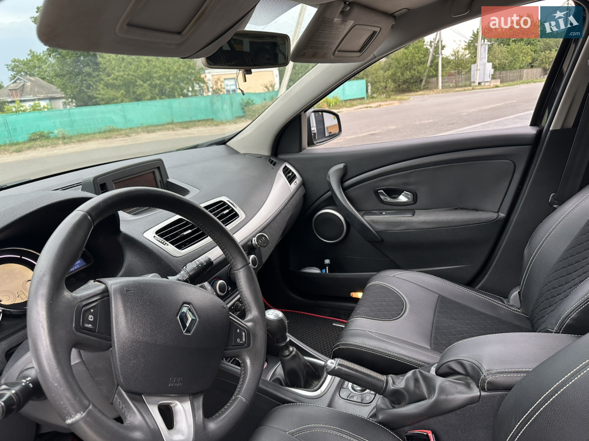 2010 Renault Megane - мініатюра 17