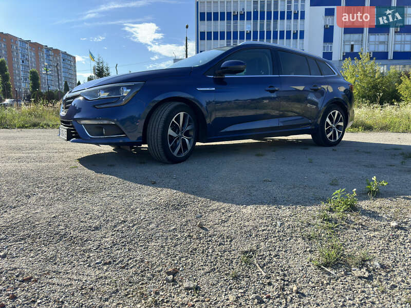 Универсал Renault Megane 2017 в Ивано-Франковске