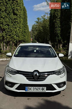 Хетчбек Renault Megane 2017 в Рівному