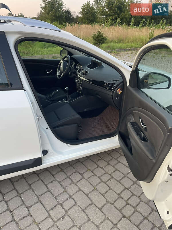 Универсал Renault Megane 2011 в Львове фото 8 Универсал Renault Megane 2011 в Львове