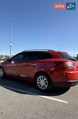 Универсал Renault Megane 2012 в 