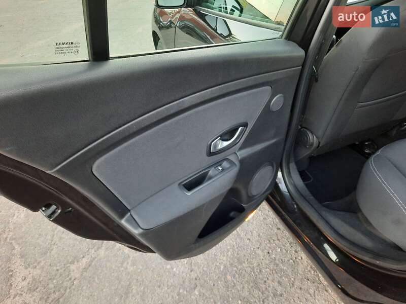 Хэтчбек Renault Megane 2010 в Полтаве