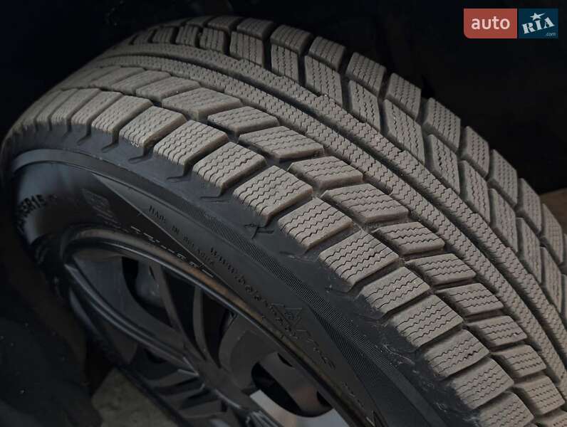 Седан Renault Megane 2004 в Глухове