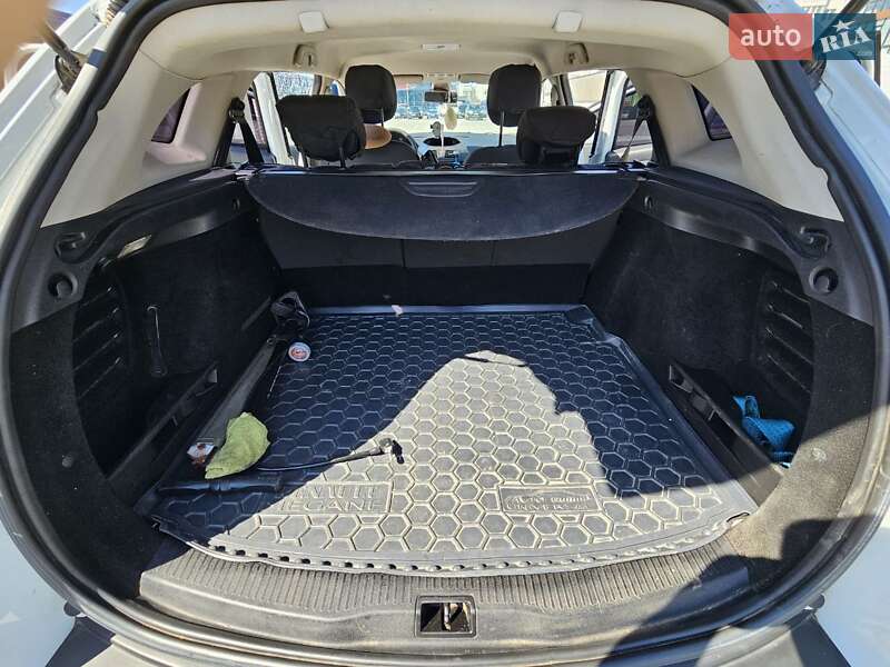 Універсал Renault Megane 2011 в Івано-Франківську фото 43 Універсал Renault Megane 2011 в Івано-Франківську