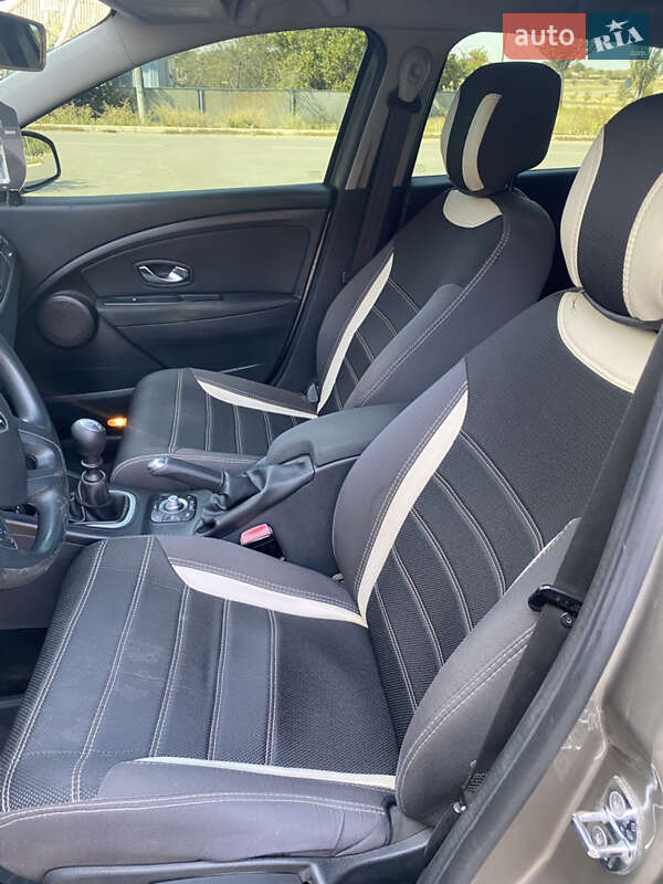 Универсал Renault Megane 2010 в Баштанке фото 32 Универсал Renault Megane 2010 в Баштанке