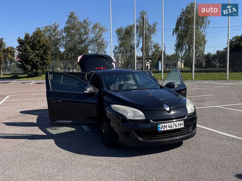 Хэтчбек Renault Megane 2012 в Житомире