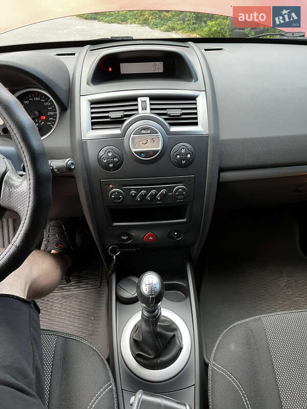 Хетчбек Renault Megane 2006 в Дніпрі
