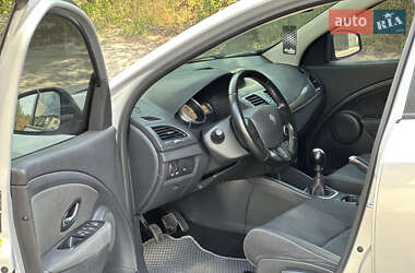 Универсал Renault Megane 2011 в 