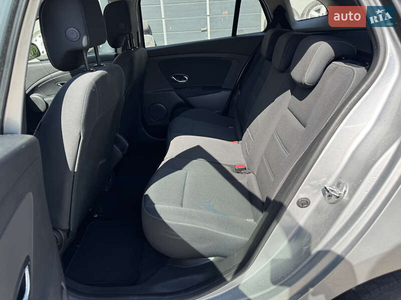 Універсал Renault Megane 2013 в Старокостянтинові фото 13 Універсал Renault Megane 2013 в Старокостянтинові