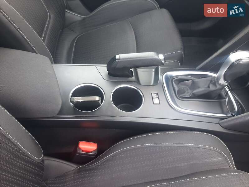 Седан Renault Megane 2018 в Киеве фото 18 Седан Renault Megane 2018 в Киеве