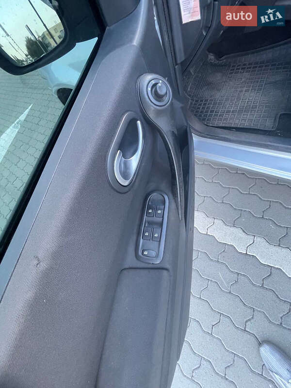 Хэтчбек Renault Megane 2007 в Львове фото 13 Хэтчбек Renault Megane 2007 в Львове