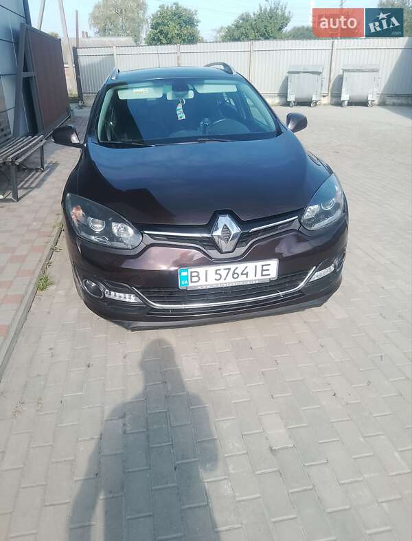 Хэтчбек Renault Megane 2015 в 