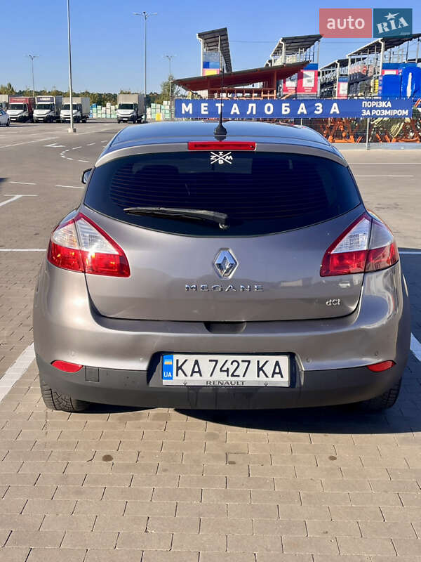Хэтчбек Renault Megane 2013 в Киеве