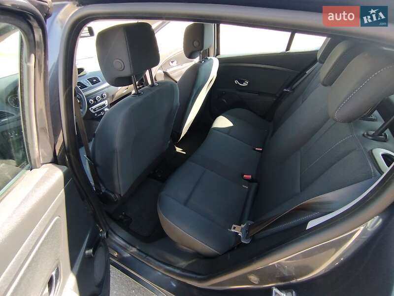 Хэтчбек Renault Megane 2012 в Березане фото 7 Хэтчбек Renault Megane 2012 в Березане