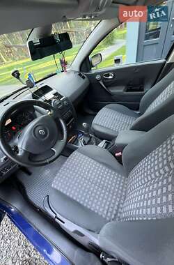 Универсал Renault Megane 2006 в  фото 34 Универсал Renault Megane 2006 в