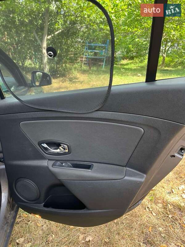Универсал Renault Megane 2012 в Чугуеве