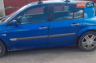 Хэтчбек Renault Megane 2002 в Вендичанах