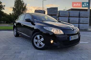Хетчбек Renault Megane 2011 в Сарнах