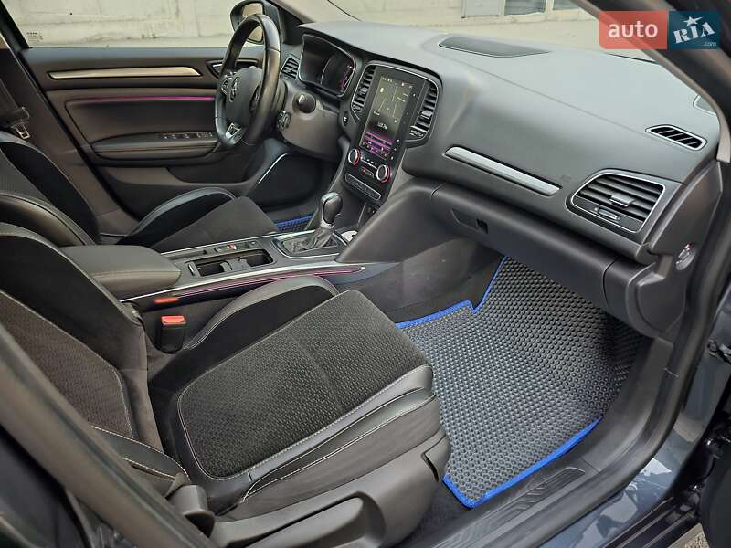 Универсал Renault Megane 2018 в Киеве фото 46 Универсал Renault Megane 2018 в Киеве