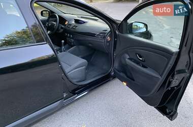 Универсал Renault Megane 2011 в 
