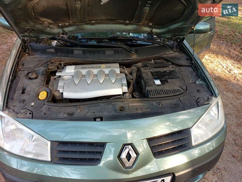 Седан Renault Megane 2004 в Сумах