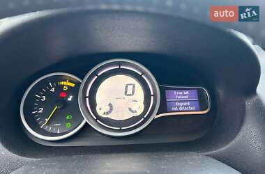 Хэтчбек Renault Megane 2011 в 