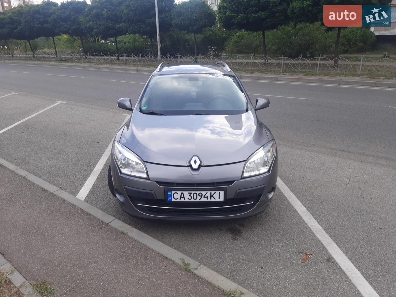 2010 Renault Megane - мініатюра 12