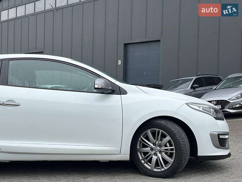 Купе Renault Megane 2015 в Львове