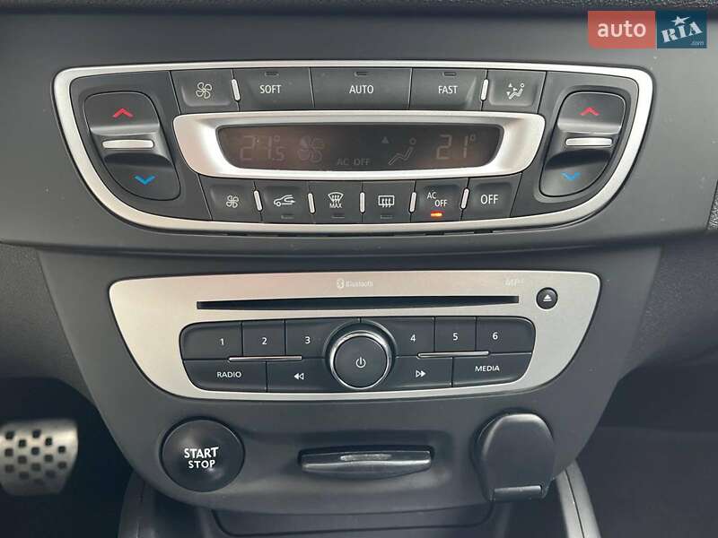 Купе Renault Megane 2015 в Львове