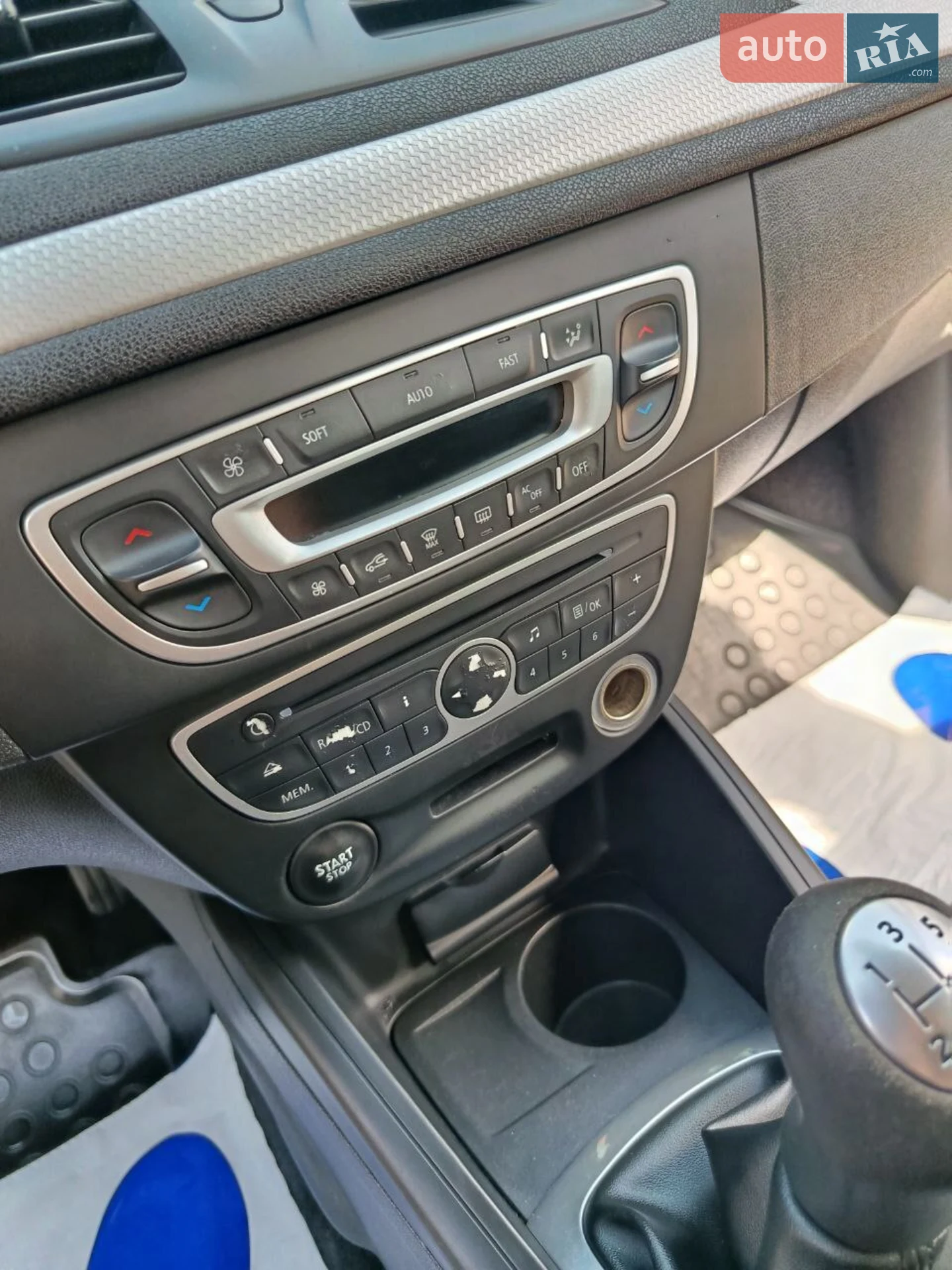 2010 Renault Megane - мініатюра 10